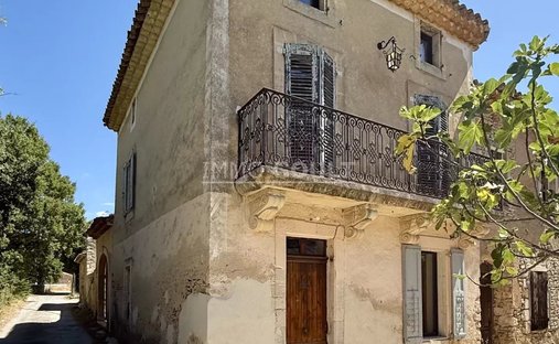 Beautiful Stone Property With Views And Pool