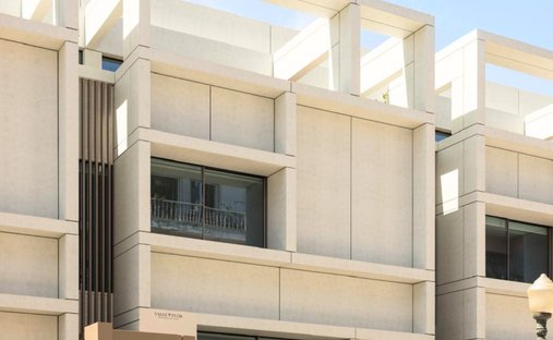 House in Alcantara, Lisbon, Portugal 1