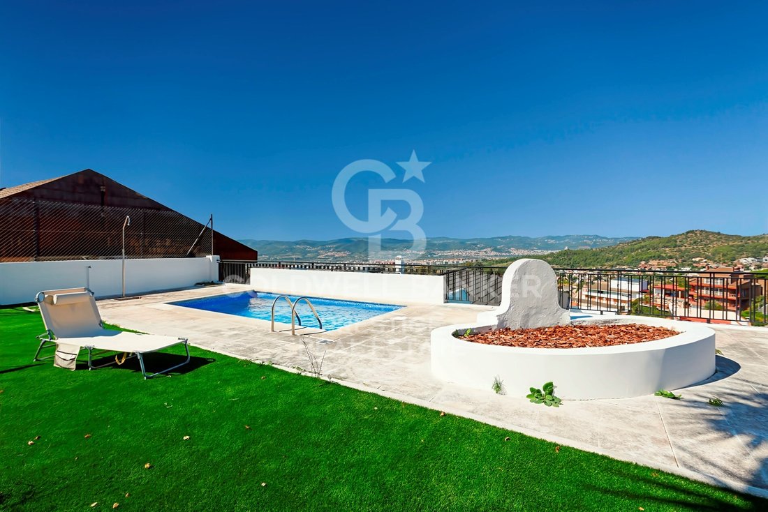 Villa in Esplugues de Llobregat, Catalonia, Spain 2 - 16374973