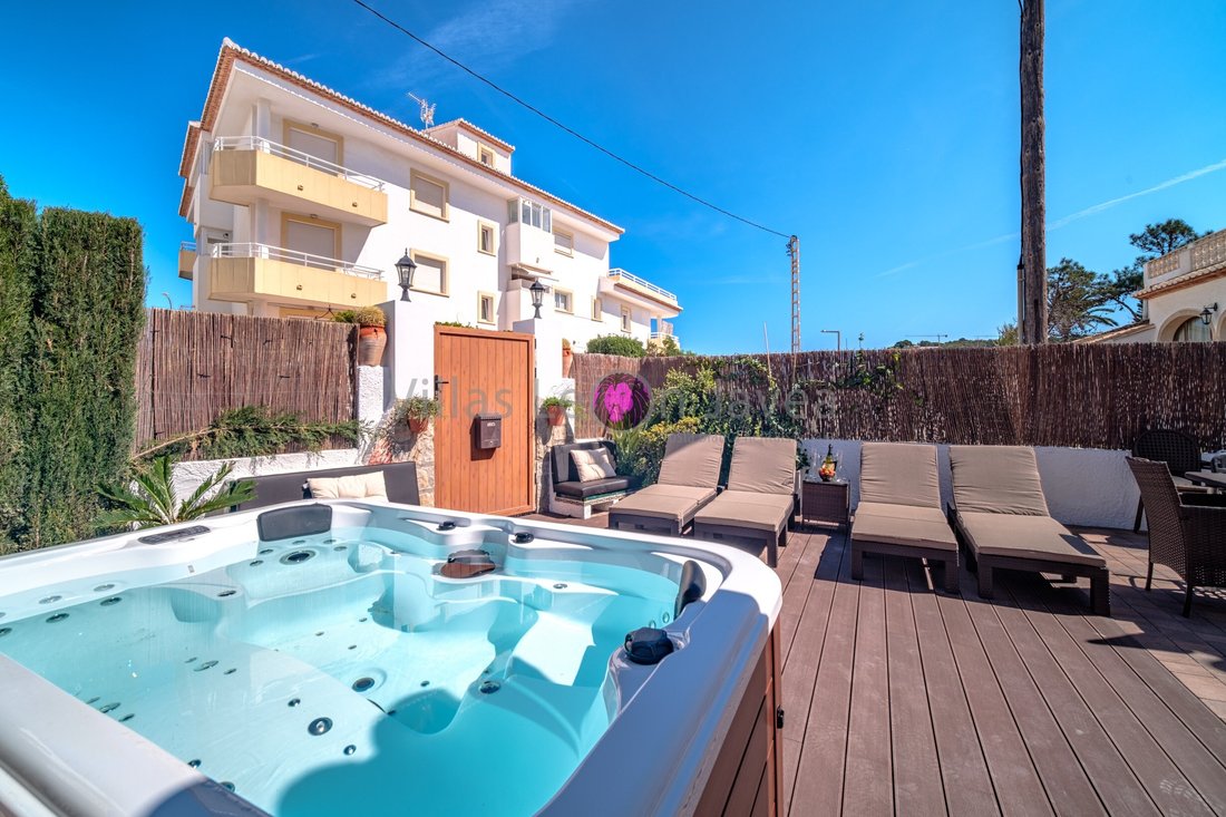 Villa in Cala Blanca, Xabia / Javea, Valencian Community 1 - 16372961