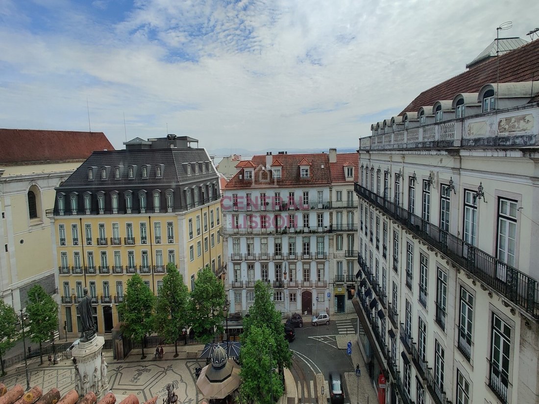 Apartment in Misericordia, Lisbon, Portugal 1 - 12184873
