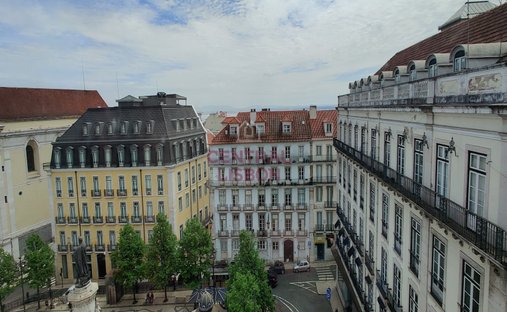 Apartment in Misericordia, Lisbon, Portugal 1