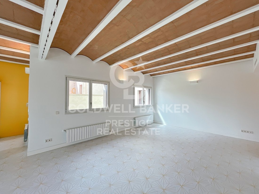 Apartment in Eixample, Barcelona, Spain 4 - 14587230