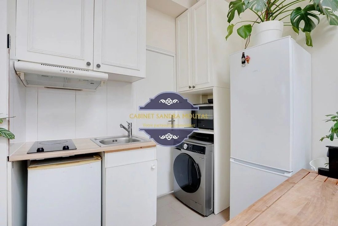 Apartment in Belleville-Saint Maur, Paris 11e Arrondissement, Paris 5 - 16715403