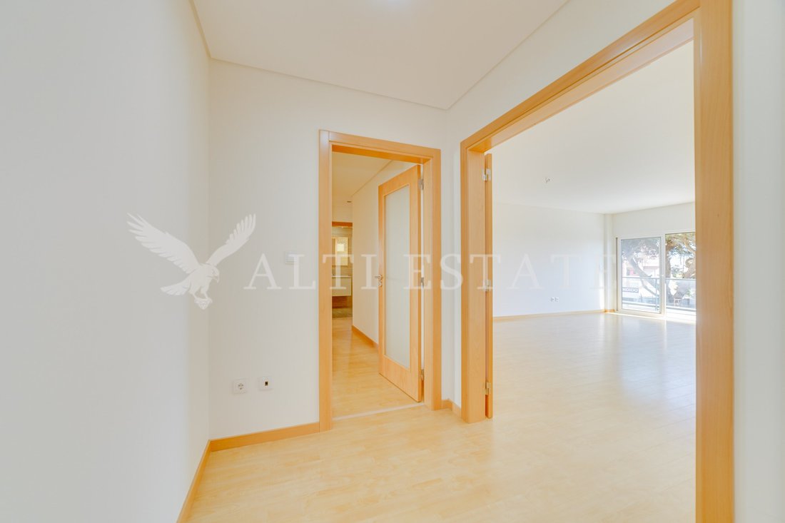 Apartment in Parede, Lisbon, Portugal 2 - 15415720