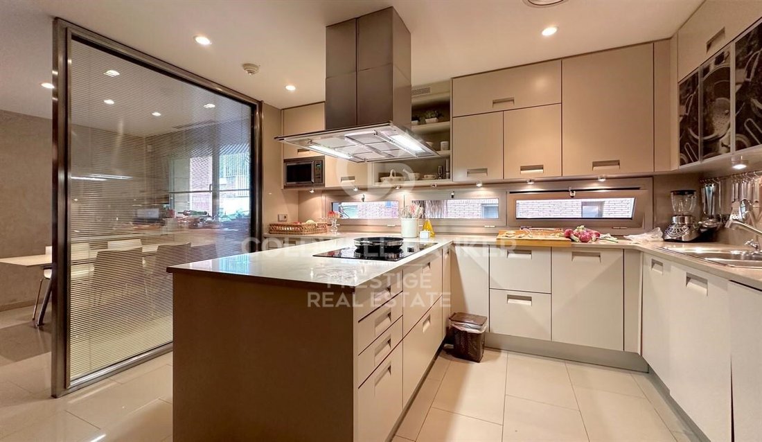 Apartment in Sarrià-Sant Gervasi, Barcelona, Spain 5 - 15087236