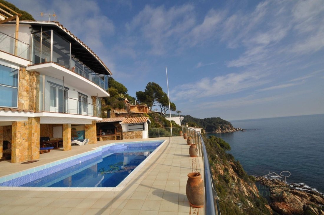 House in Lloret de Mar, Catalonia, Spain 2 - 12435305