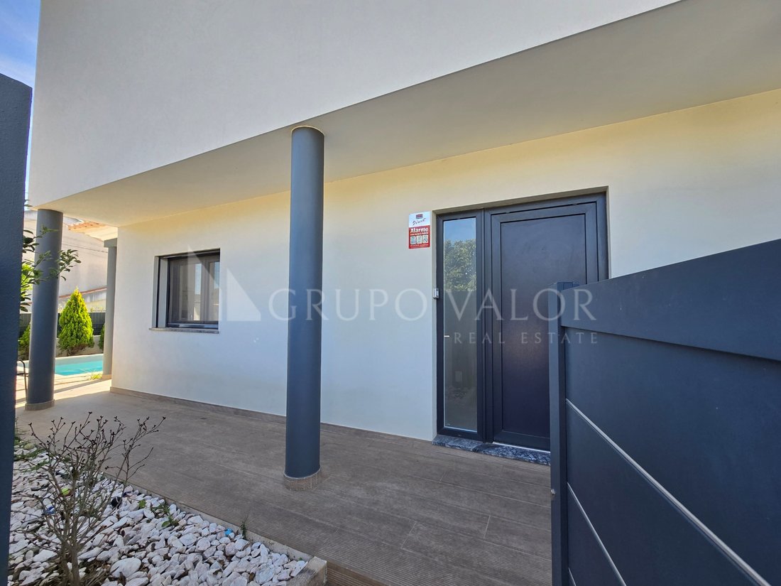 House in Algueirao-Mem Martins, Lisbon, Portugal 5 - 16374850
