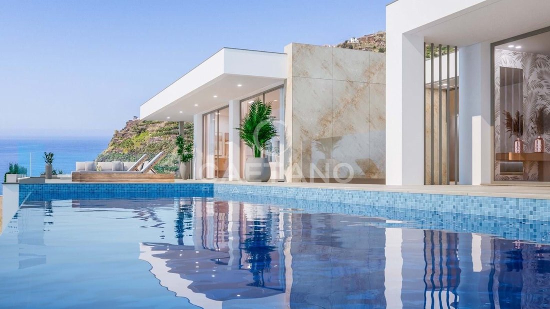 Villa in Arco da Calheta, Madeira, Portugal 2 - 16658933