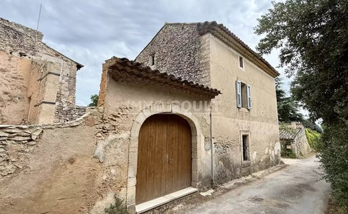 Beautiful Stone Property With Views And Pool