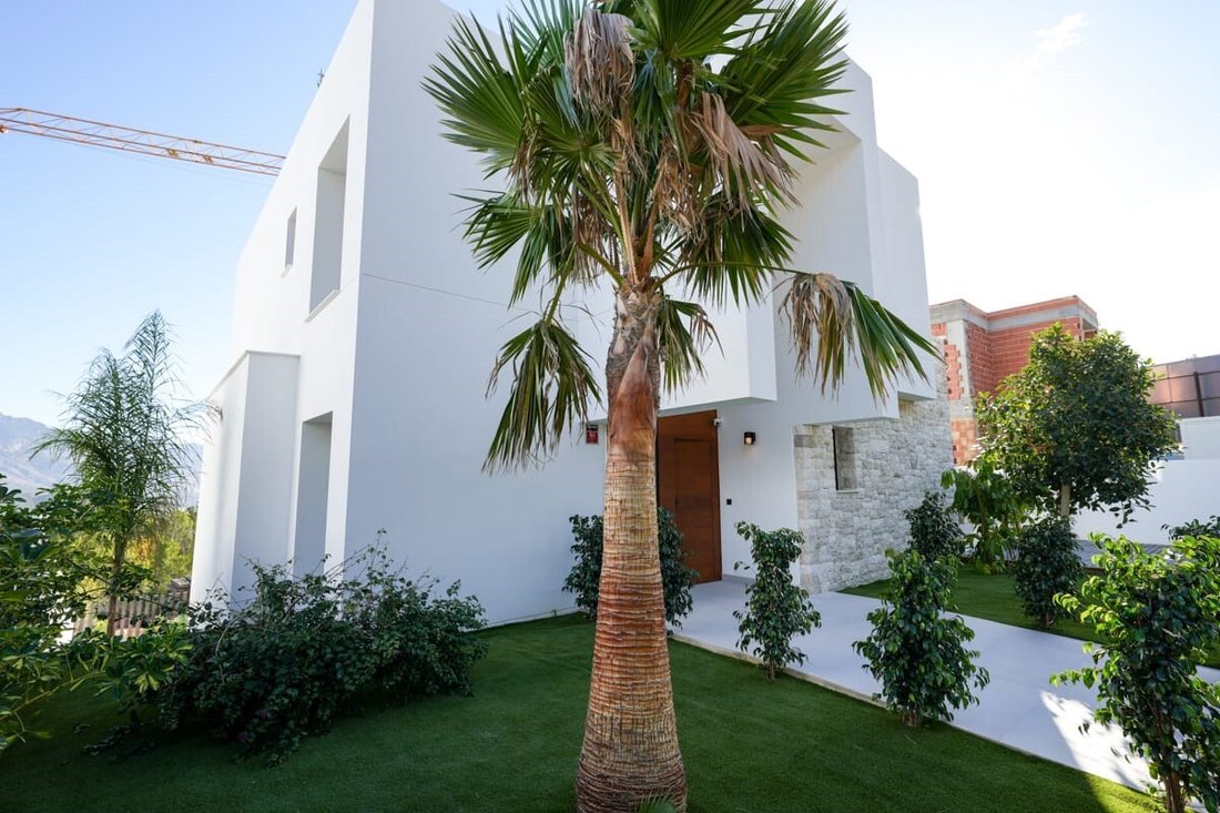 Villa in Polop, Valencian Community, Spain 3 - 15818141