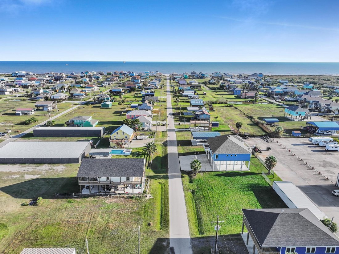 House in Bolivar Peninsula, Texas, United States 2 - 16717208