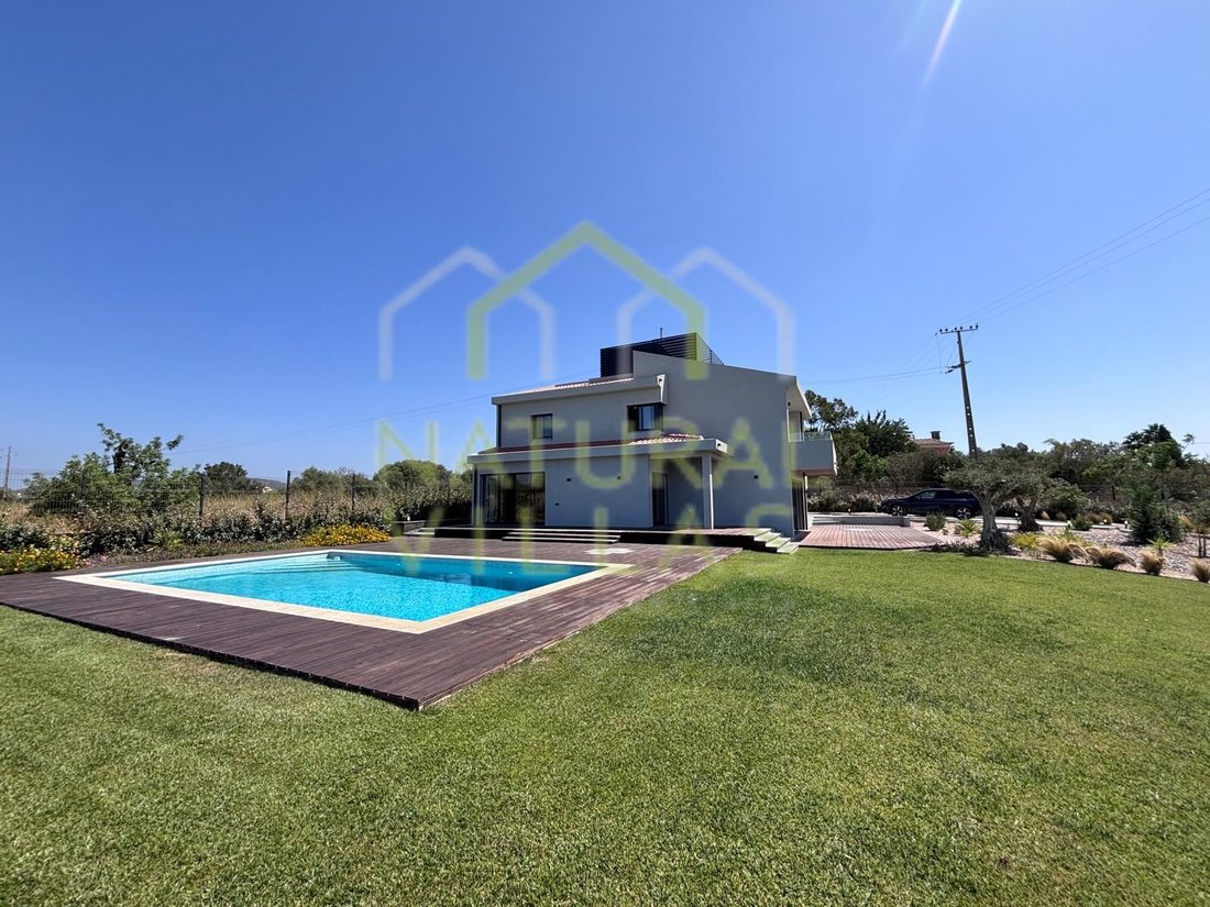 House in Quarteira, Algarve, Portugal 2 - 16488128