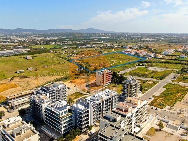 Land in Faro (Se e Sao Pedro), Algarve, Portugal 1 - 14834444