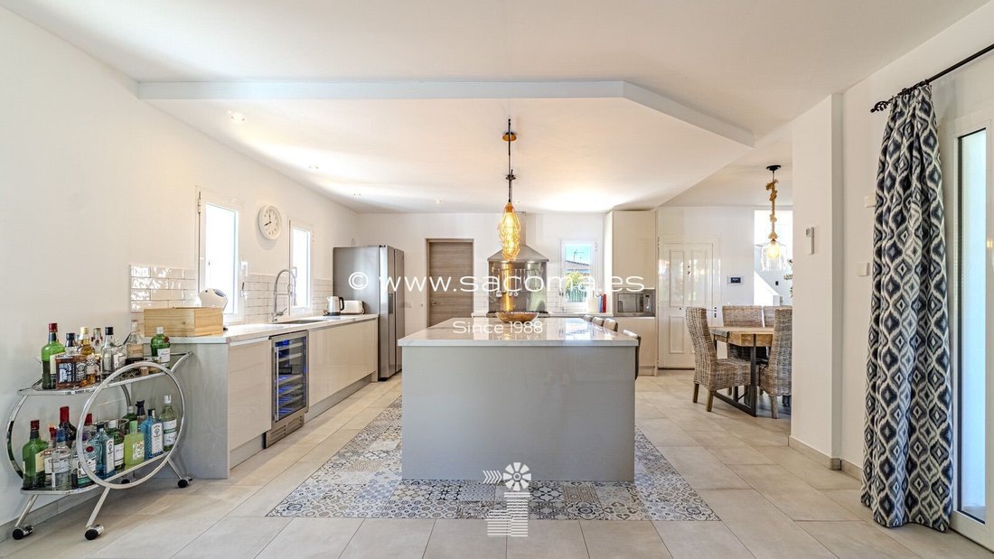 Chalet in Sant Llorenc des Cardassar, Balearic Islands, Spain 5 - 16279108