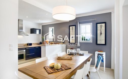 Beautiful Stone Property With Views And Pool