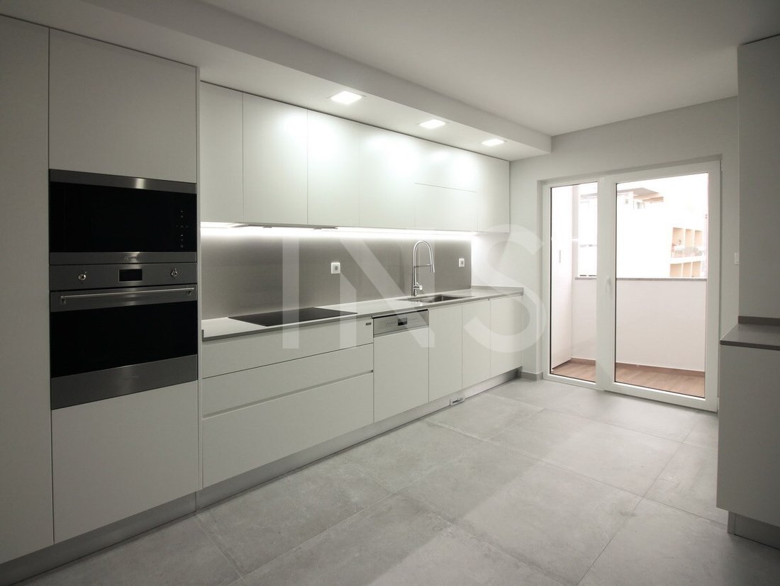 Apartment in Carcavelos e Parede, Lisbon, Portugal 5 - 14816948