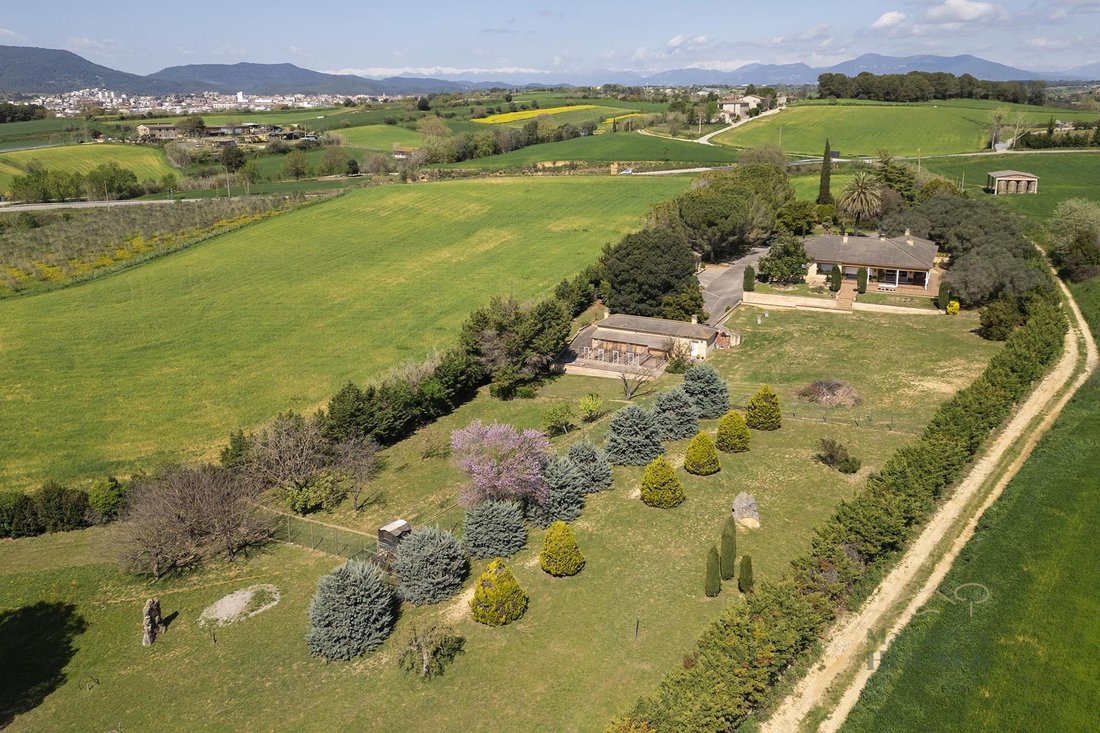Finca in Cornella del Terri, Catalonia, Spain 4 - 16599750