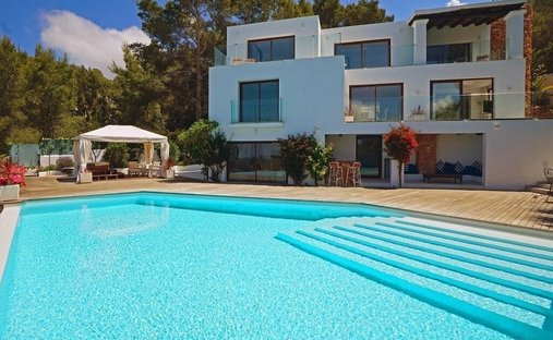 Villa in Sant Antoni de Portmany, Balearic Islands, Spain 1