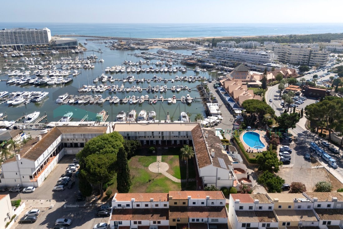 House in Vilamoura, Quarteira, Algarve 1 - 15913816