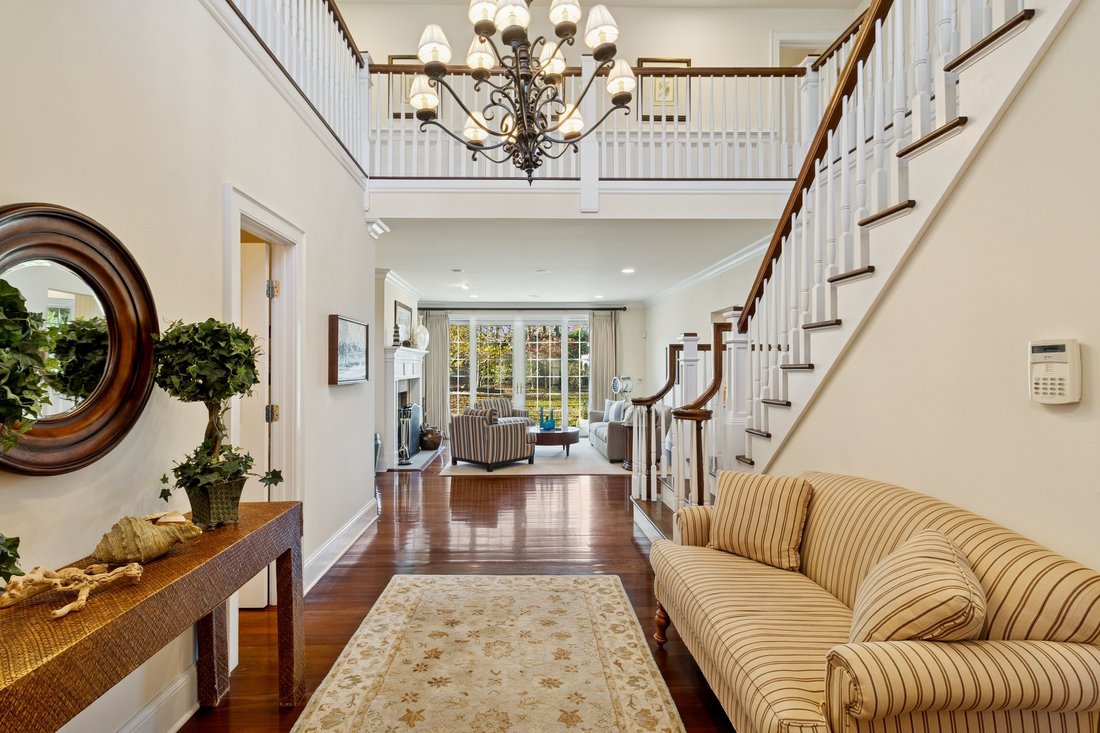 East Hampton, New York, United States 3 - 16716668