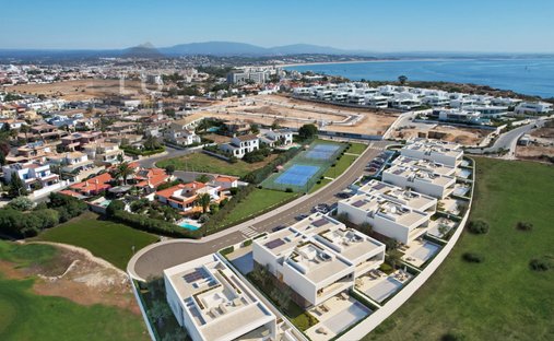 Villa in Sao Goncalo de Lagos, Algarve, Portugal 1