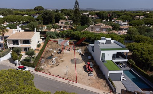 Land in Vale do Lobo, Almancil, Portugal 1