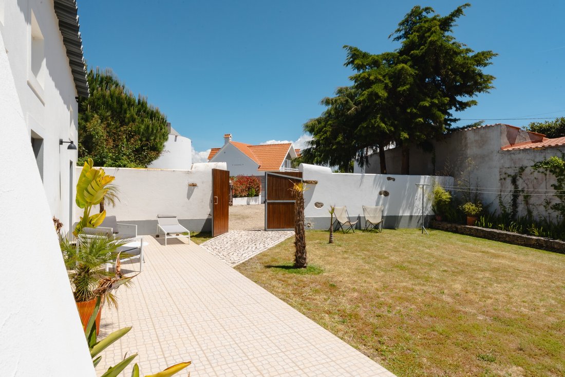 House in Santo Onofre e Serra do Bouro, Leiria District, Portugal 3 - 15711286