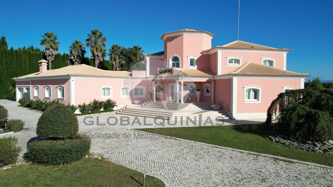 Villa in Oliveirinha, Aveiro District, Portugal 1 - 15626759