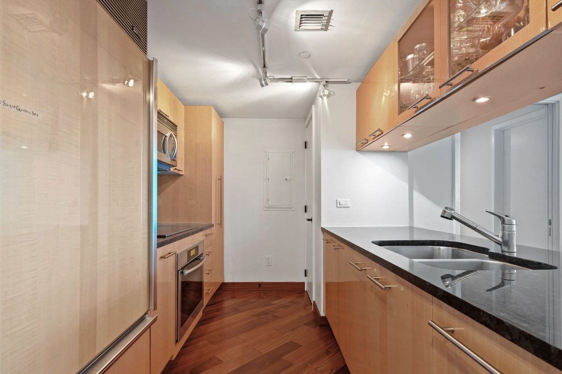 Condo in Miami Beach, Florida, United States 5 - 16712260
