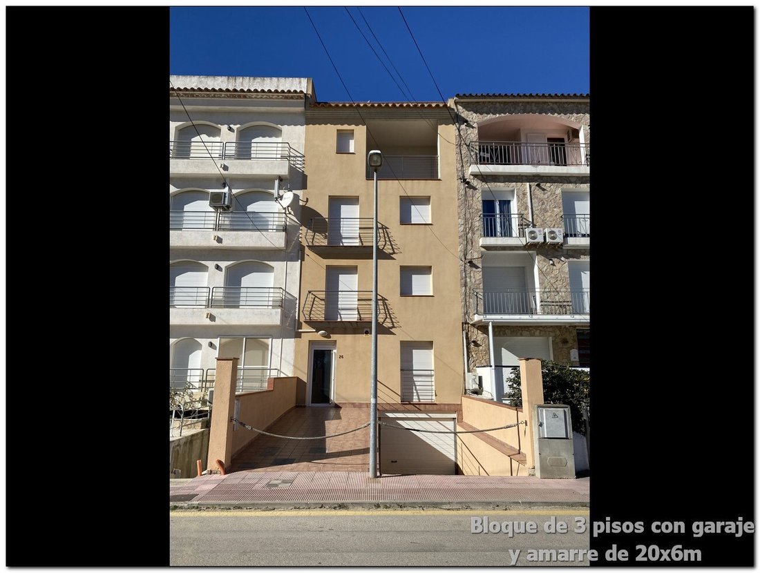Apartment in Empuriabrava, Catalonia, Spain 2 - 16392690