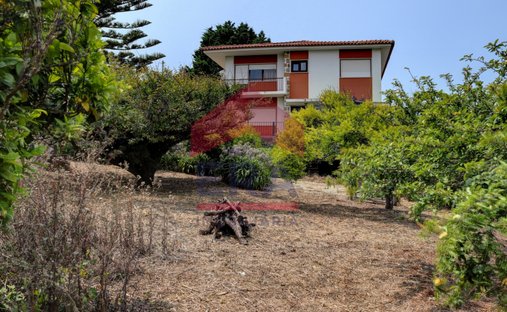 House in Atouguia da Baleia, Leiria District, Portugal 1