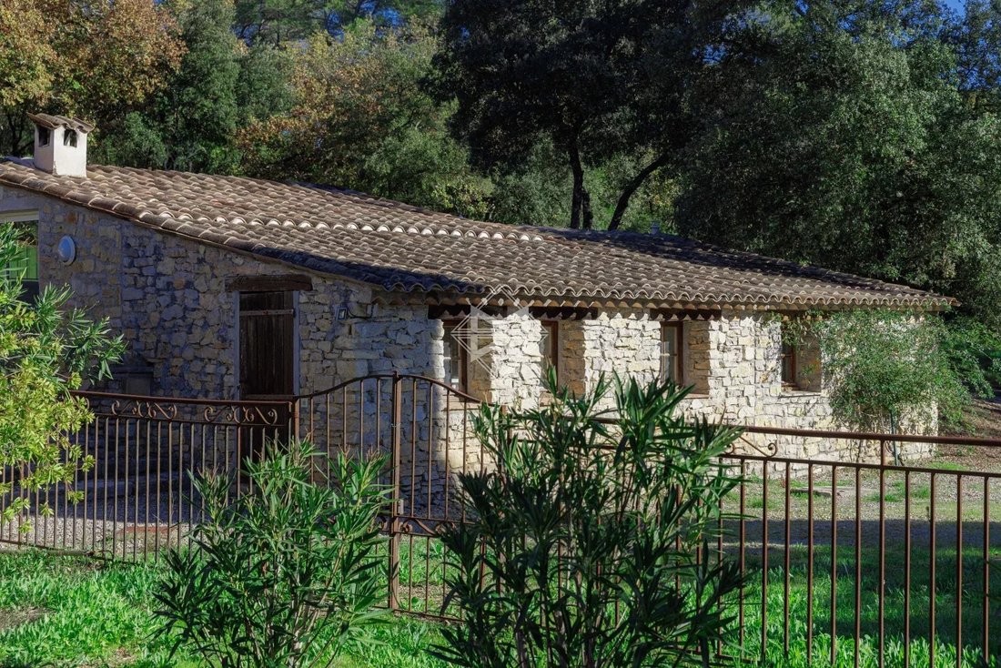 Estate in Le Thoronet, Provence-Alpes-Côte d'Azur, France 5 - 16712688