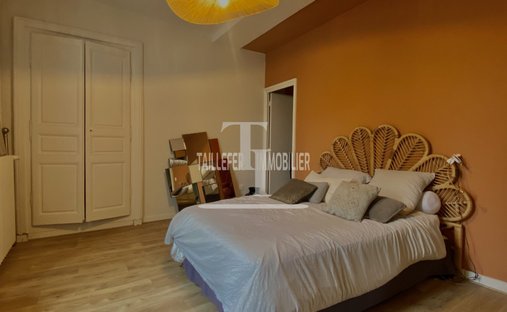 Castle for Sale in Périgueux, Nouvelle-Aquitaine, France