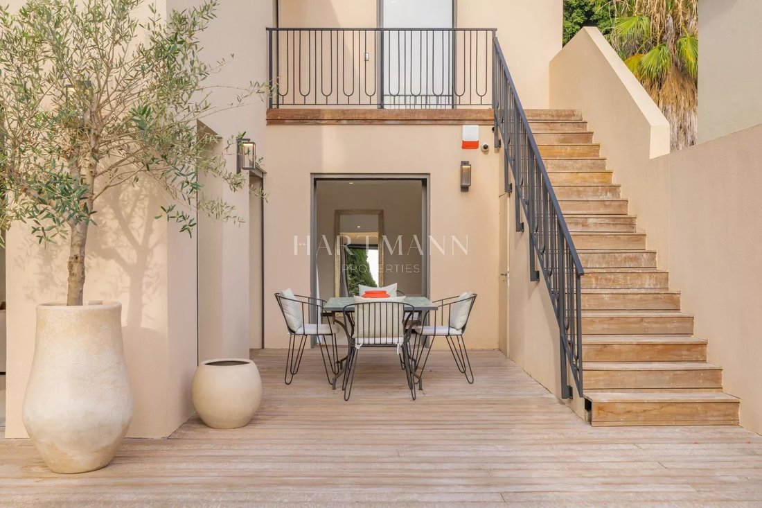 Townhouse in Camp Long, Cannes, France 2 - 16715517