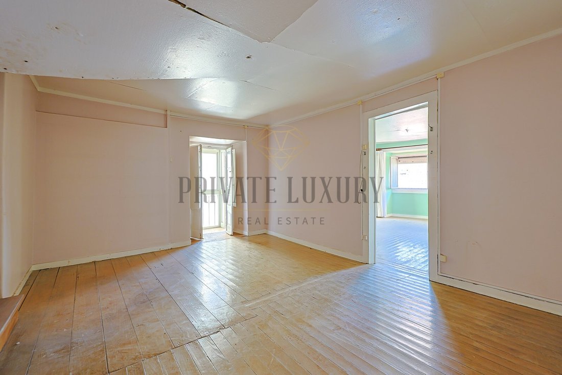 Apartment in Sao Vicente, Lisbon, Portugal 2 - 15342157