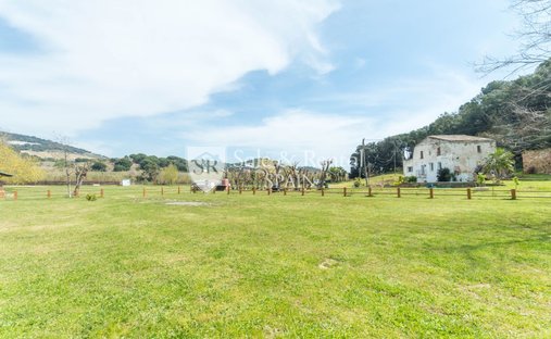 Chalet in Sant Pol de Mar, Catalonia, Spain 1