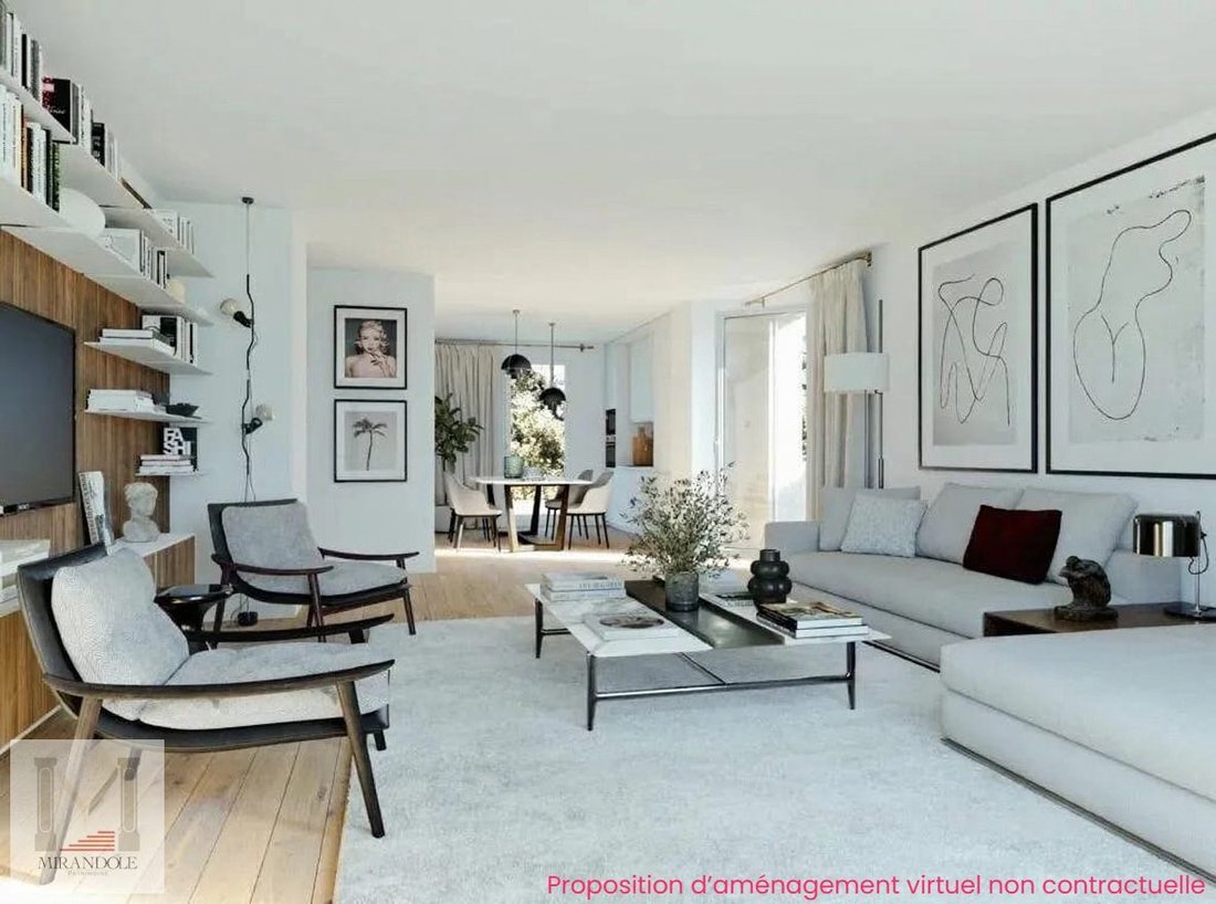 Apartment in Vieille Chapelle, 8e Arrondissement, Marseille 2 - 16713931