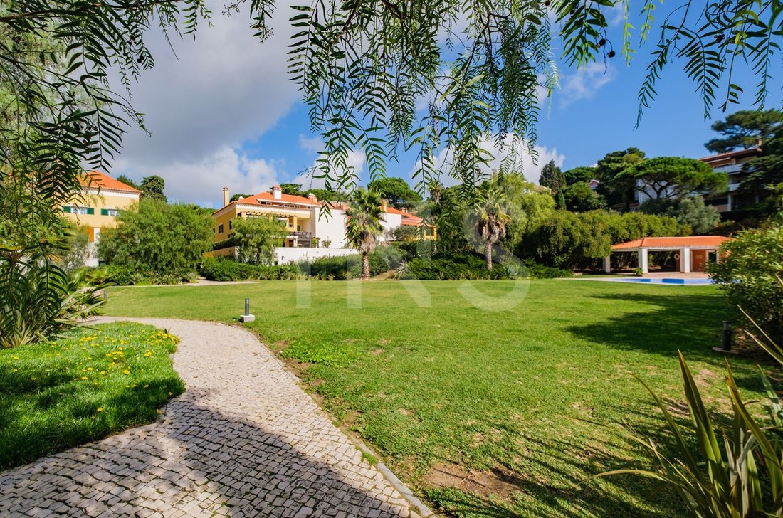 Apartment in Estoril, Cascais e Estoril, Lisbon 3 - 12991241