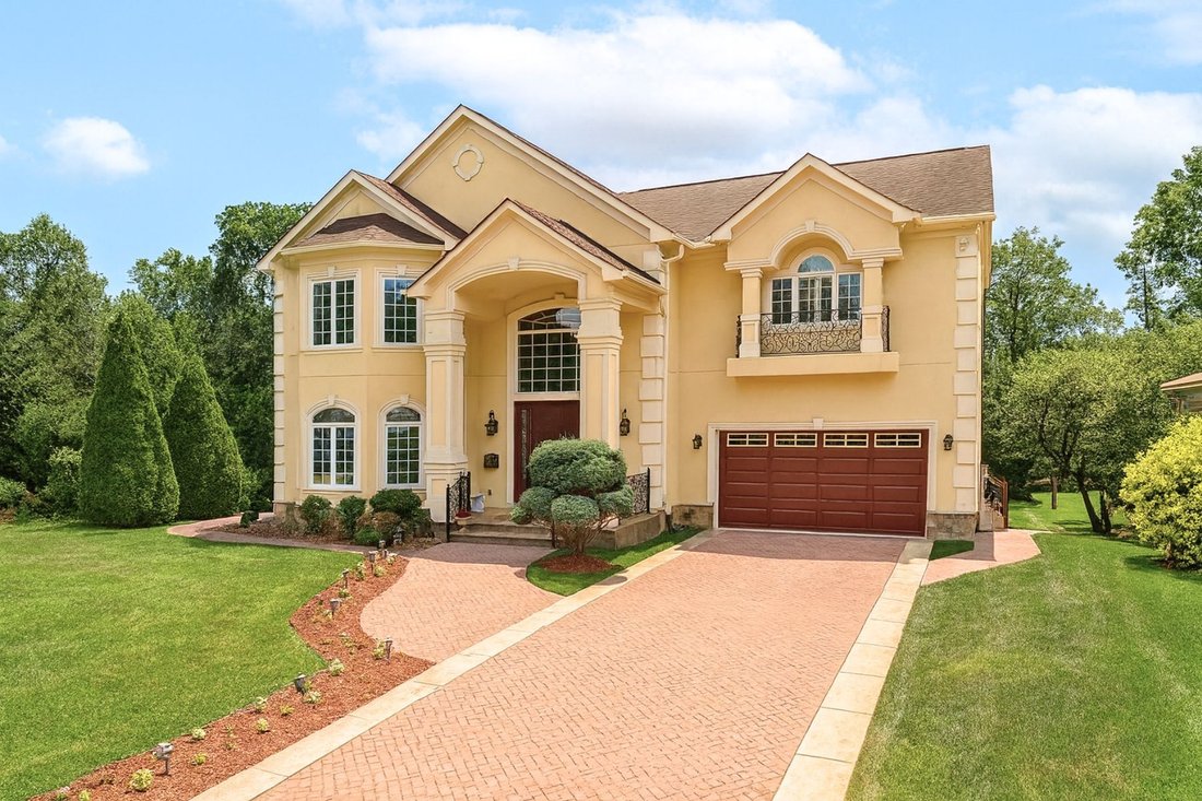 Bethesda, Maryland, United States 1 - 16710357