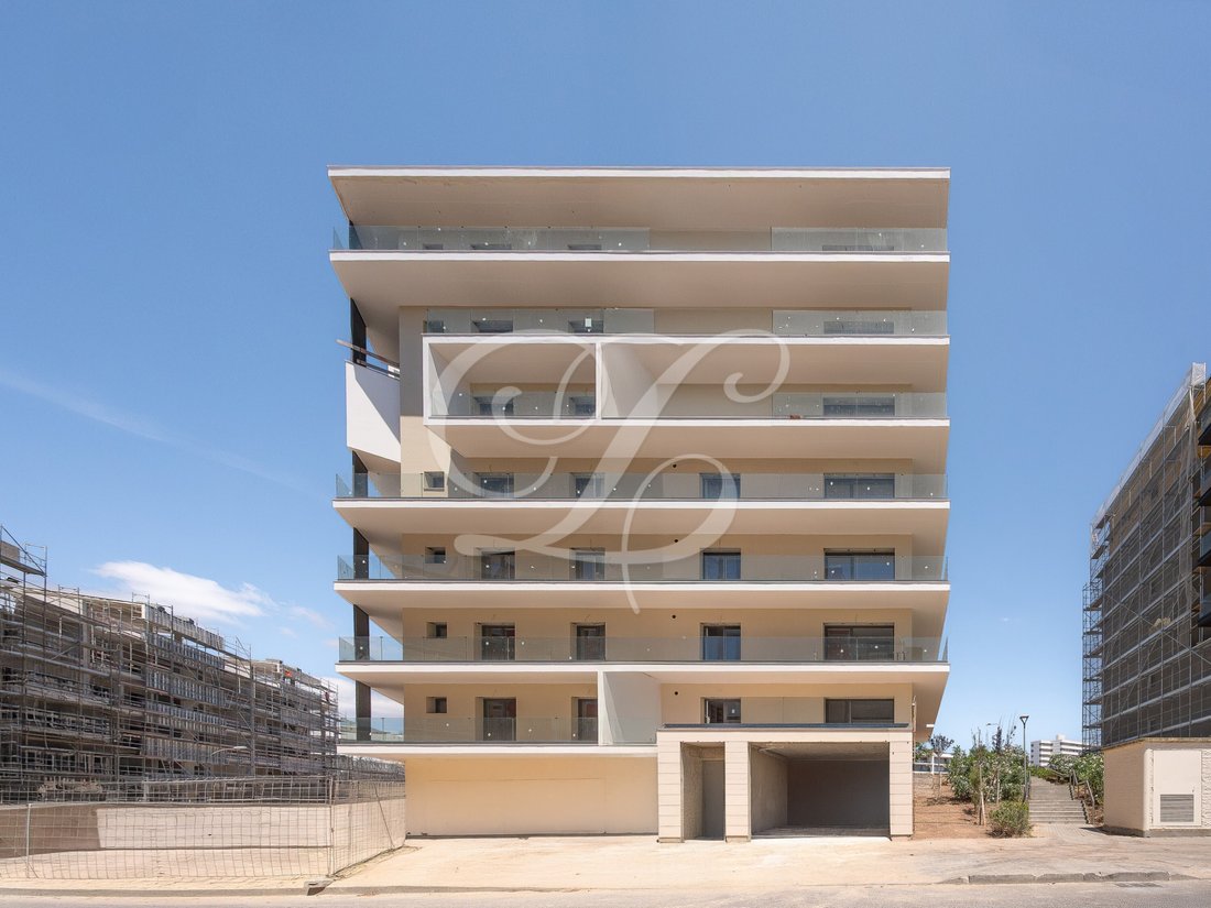Apartment in Carnaxide e Queijas, Lisbon, Portugal 1 - 16598283