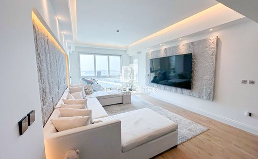 Apartment in Palm Jumeirah, Dubai, United Arab Emirates 1