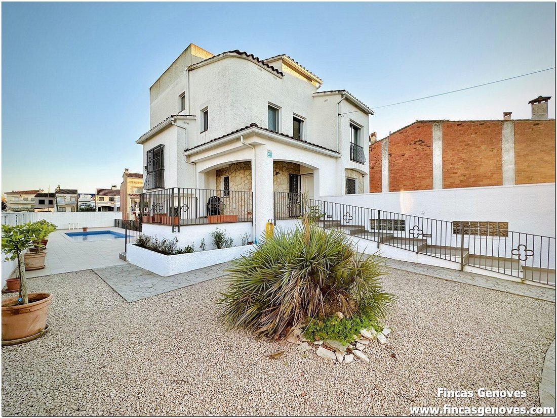 House in Empuriabrava, Catalonia, Spain 3 - 16392789
