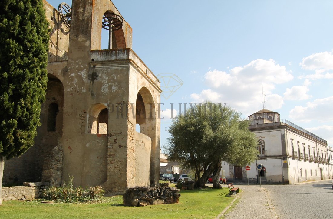 Chateau in Serpa (Salvador e Santa Maria), Beja District, Portugal 1 - 10740856