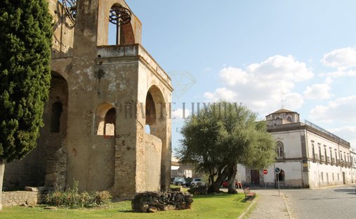 Chateau  en Serpa (Salvador e Santa Maria), Distrito de Beja, Portugal 1