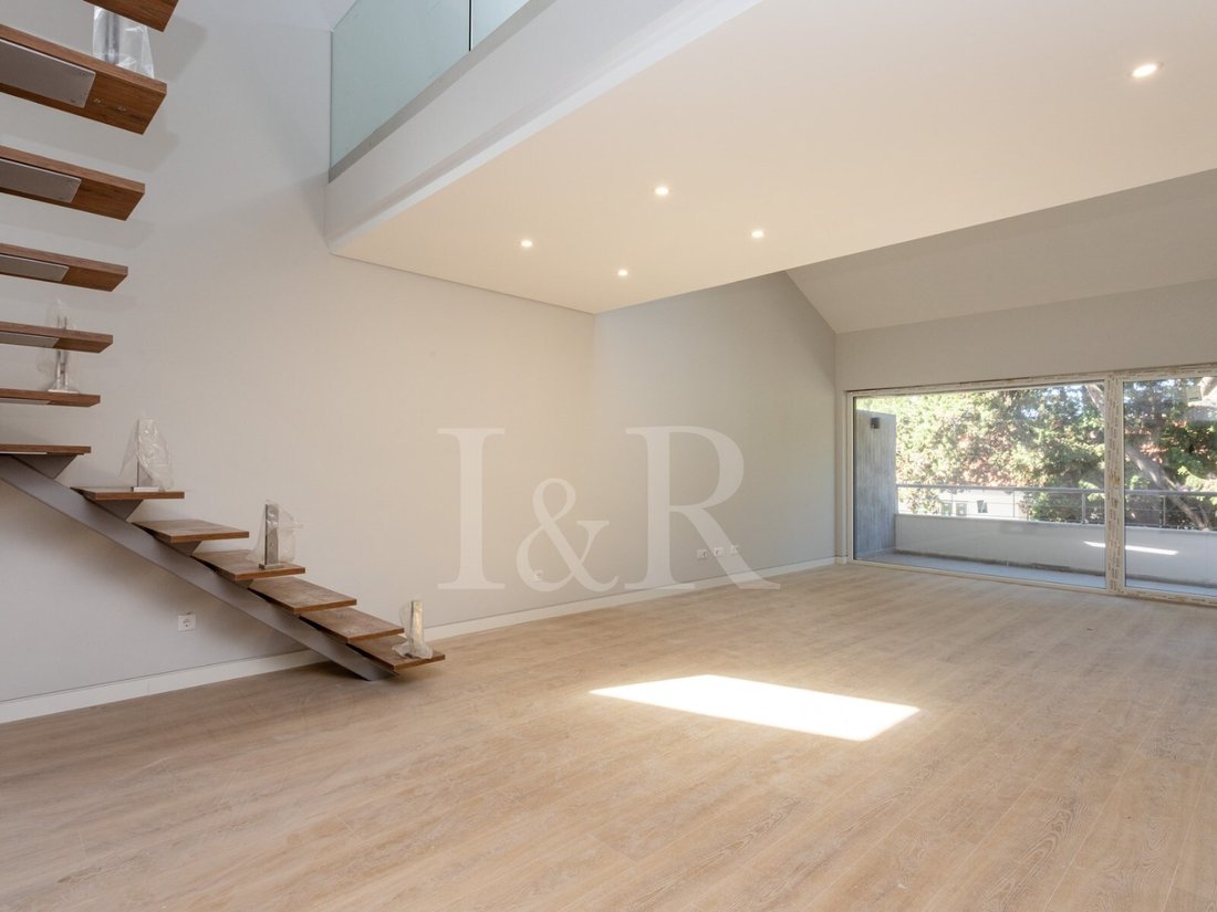 Apartment in Carcavelos e Parede, Lisbon, Portugal 1 - 15037522