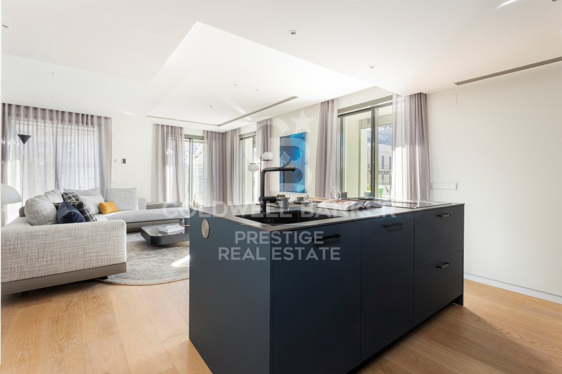 Wohnung in Eixample, Barcelona, Spanien 4 - 15415316