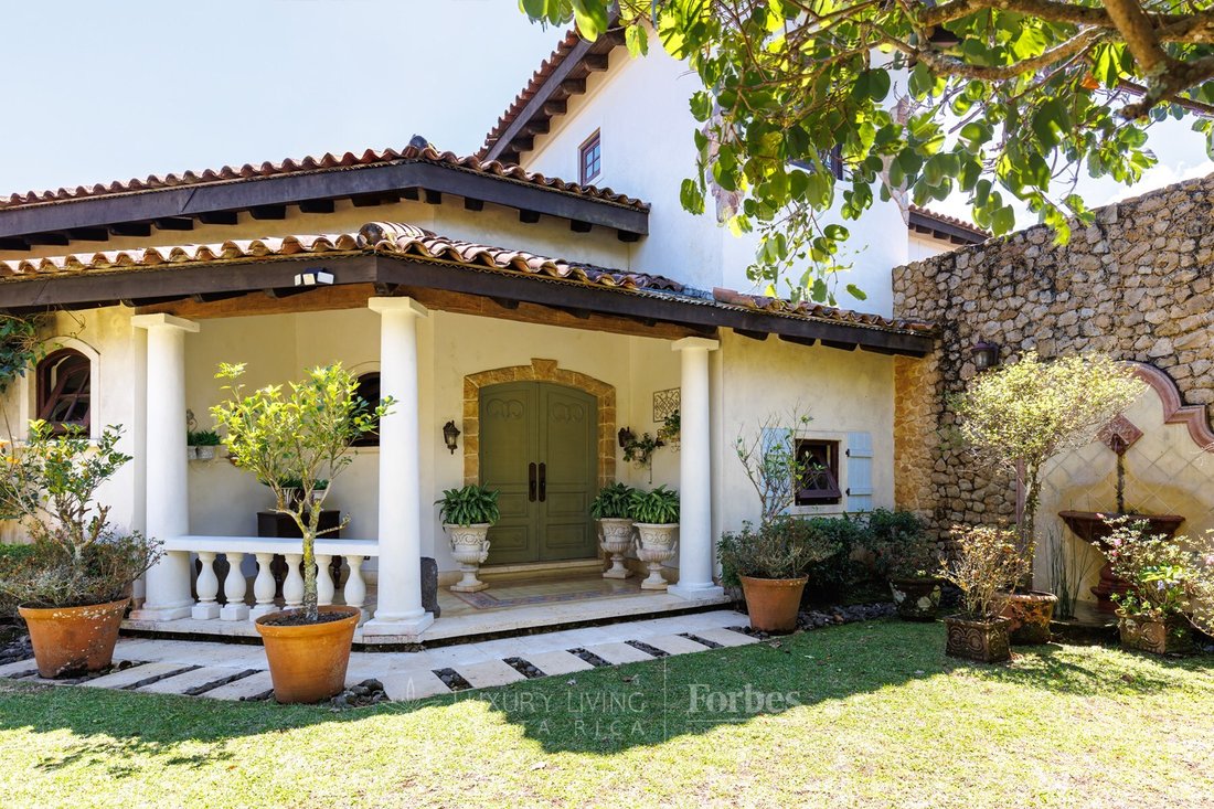 House in San Isidro, Heredia Province, Costa Rica 4 - 13989776