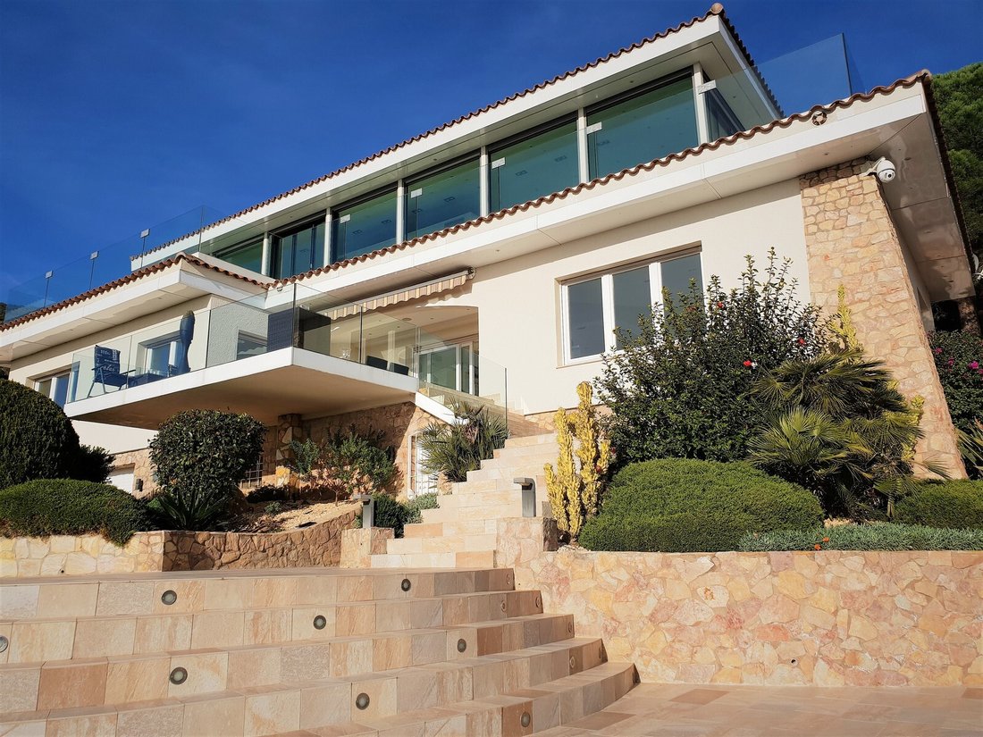 House in Pau, Catalonia, Spain 2 - 16392762