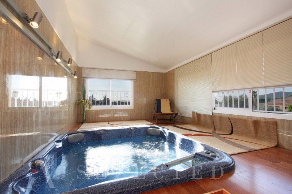 Chalet in sa Pobla, Balearic Islands, Spain 4 - 10696520
